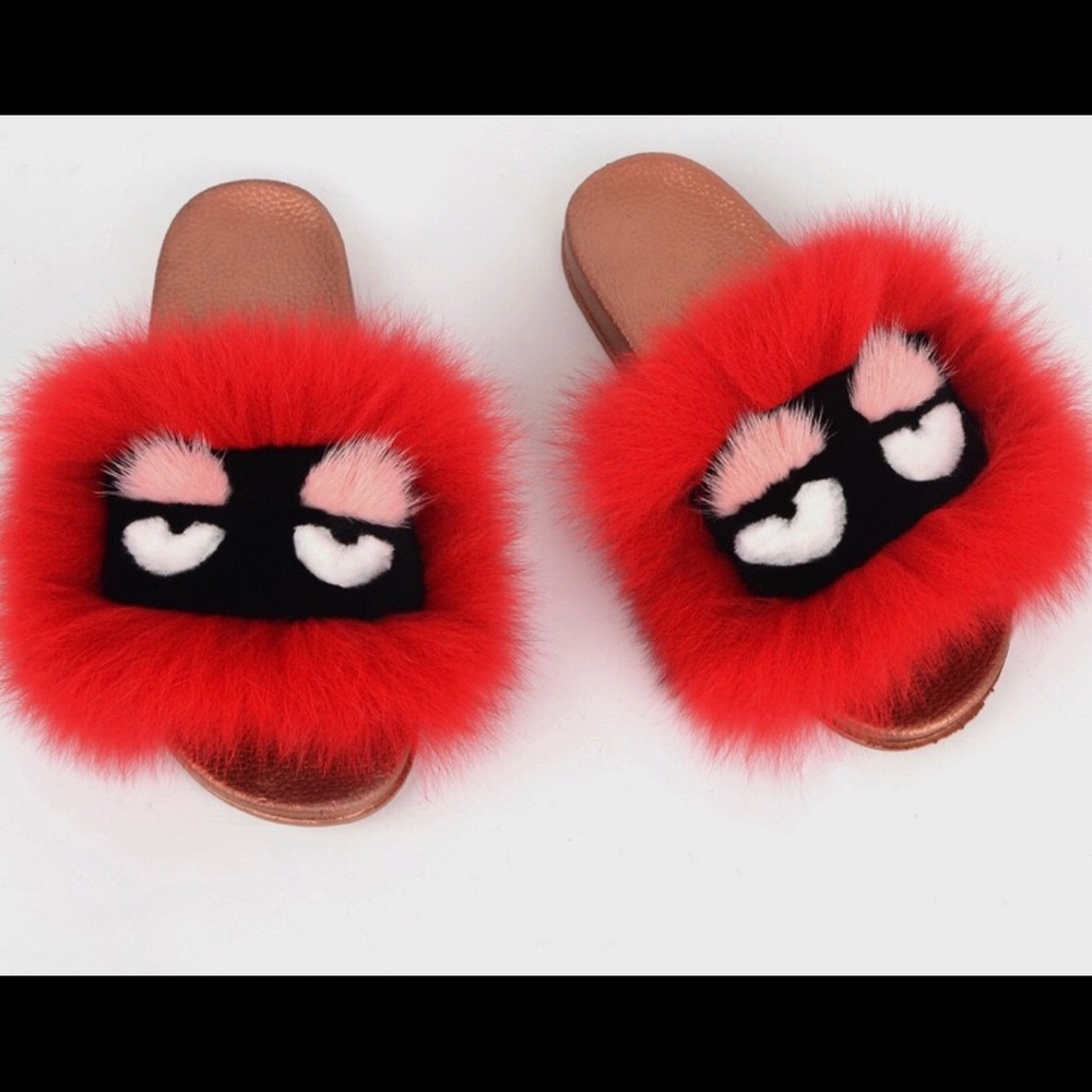 Fur Slides - Picture 4 of 8